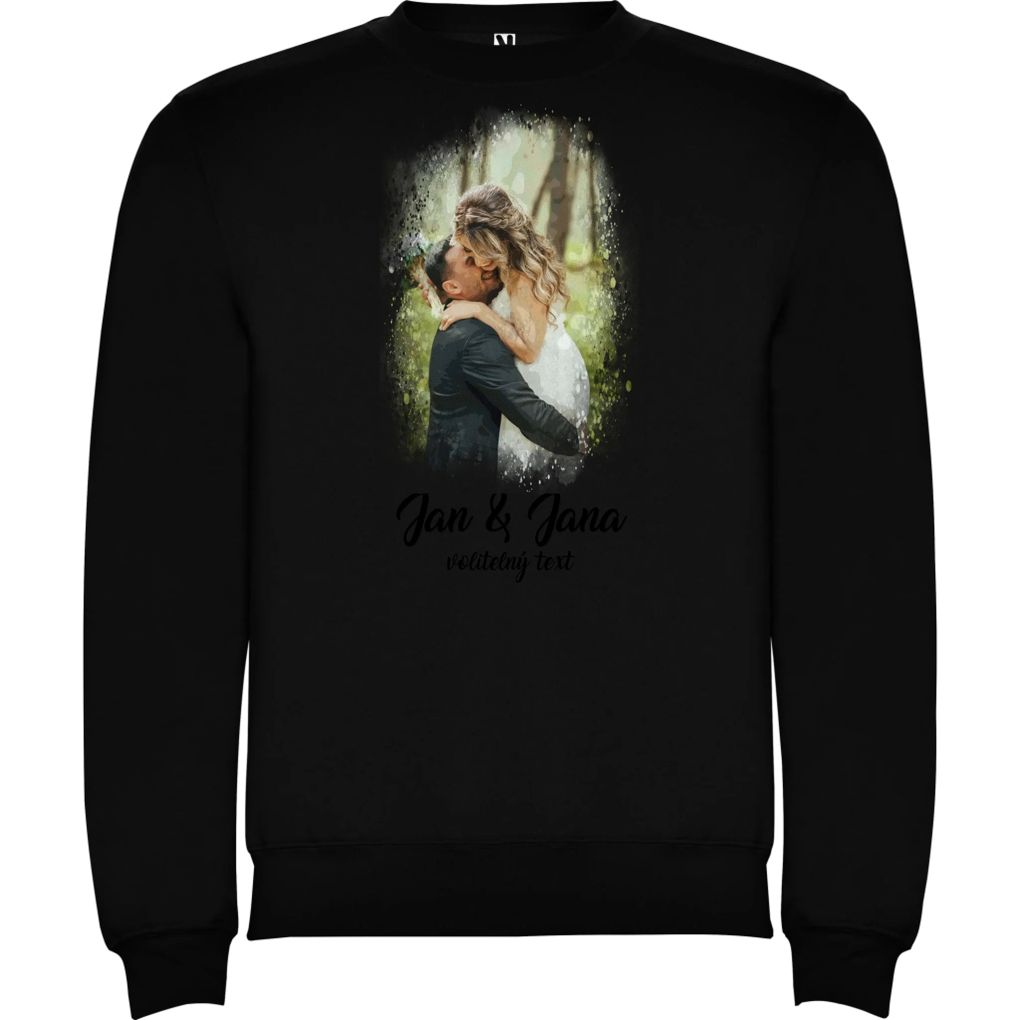 MIKINA BEZ KAPUCE UNISEX s motivem SVATBA (vložíte foto a texty) potisk jen dopředu unisex mikina clasica Černá