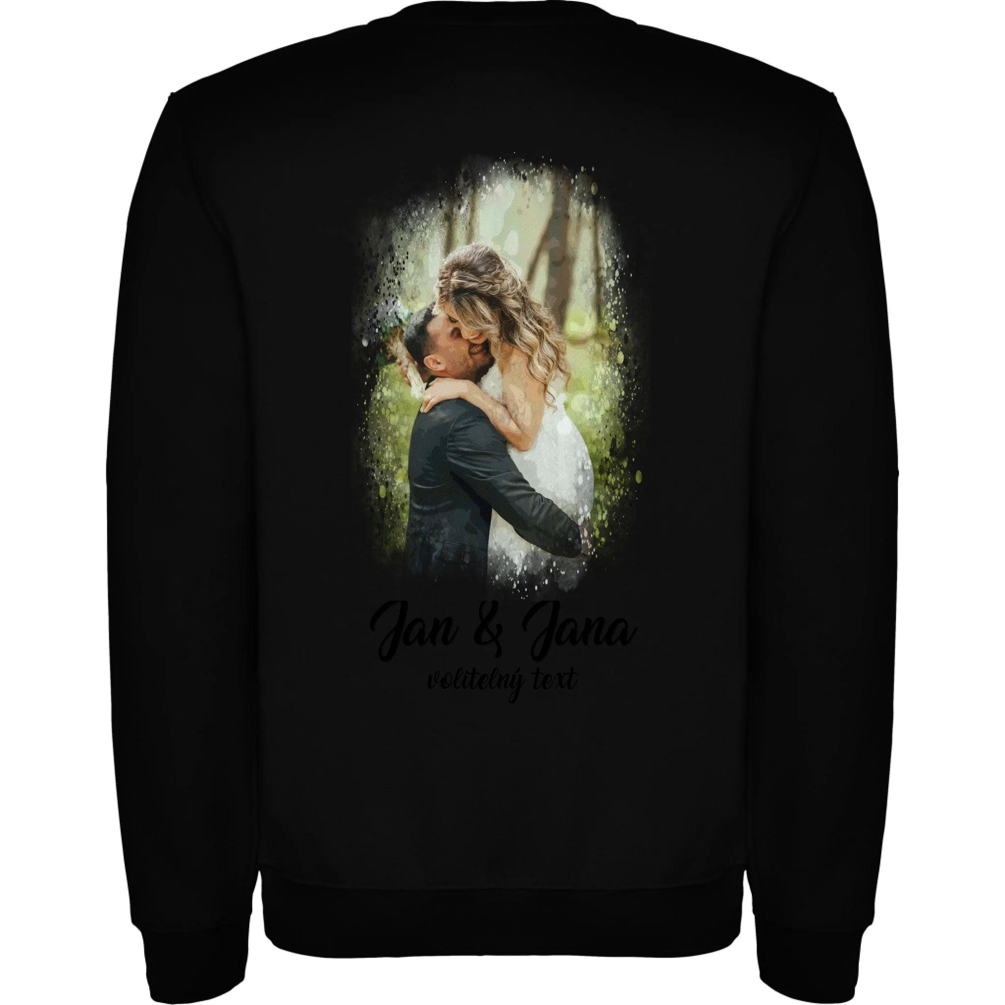 MIKINA BEZ KAPUCE UNISEX s motivem SVATBA (vložíte foto a texty) potisk jen na záda unisex mikina clasica Černá